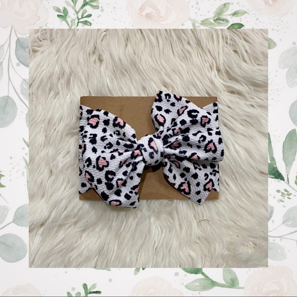 👑Cheetah+Hearts Messy Bow Headwrap!